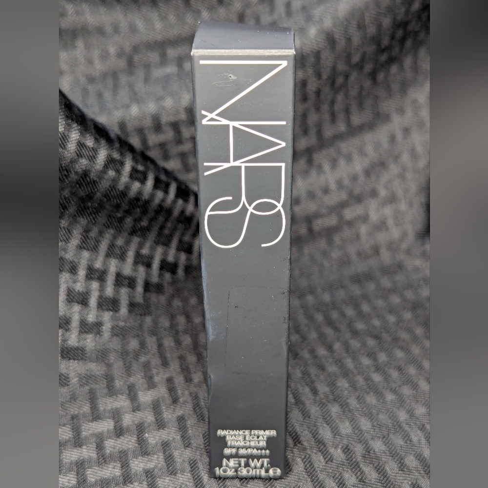 Nars Radiant Primer Base Coat.
